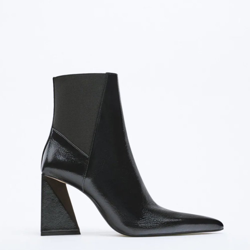 NWT Black Pointed Toe Geometric Heel Faux Leather Ankle Boots, 7.5